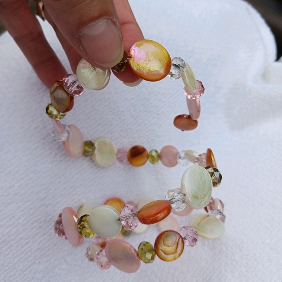 2 items Memory Coil Bracelet & Bead Earring Pink, Rose, Brown & Coral colors - Picture 4 of 15